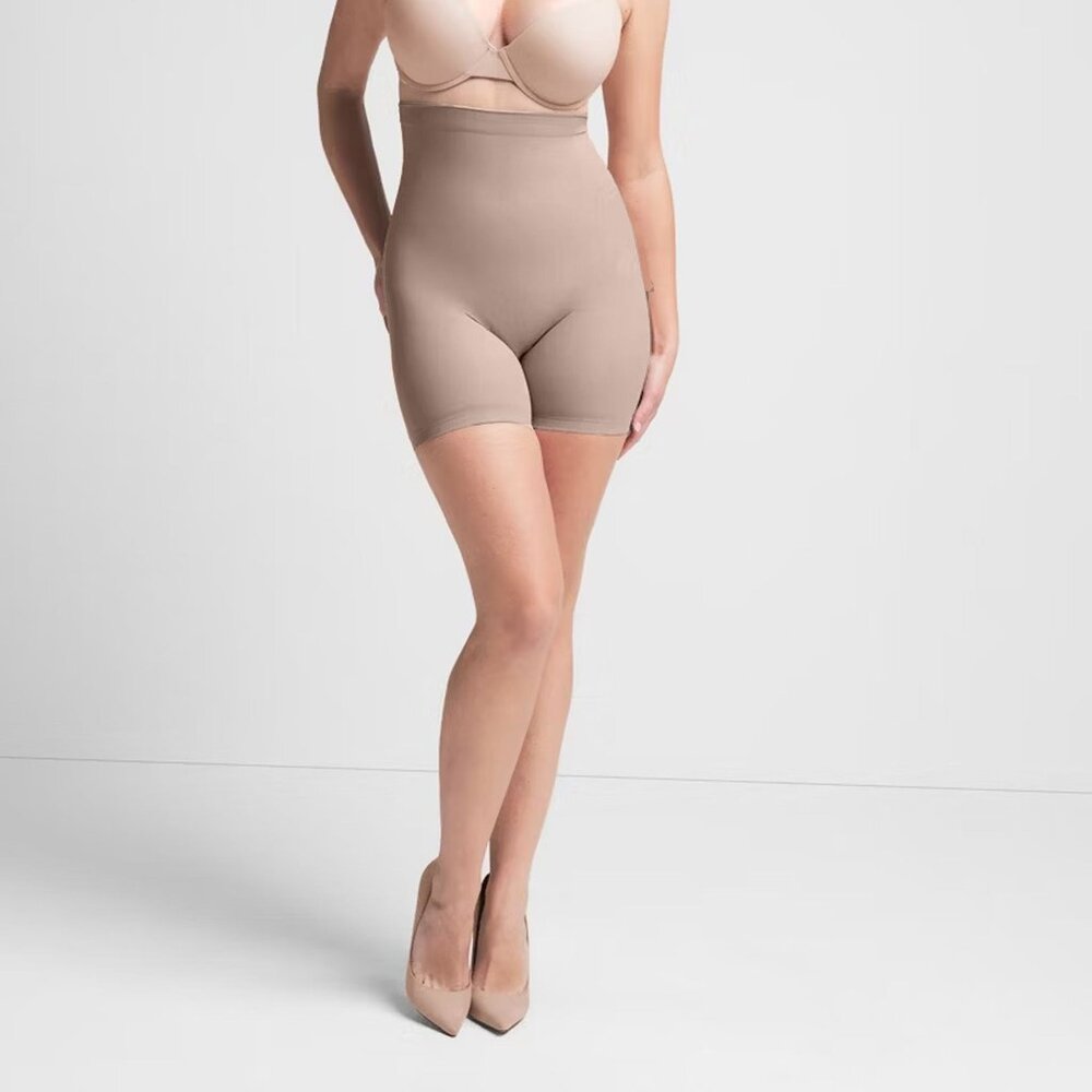 SKIMS Seamless Sculpt Mid-Thigh Short Size S/M‎